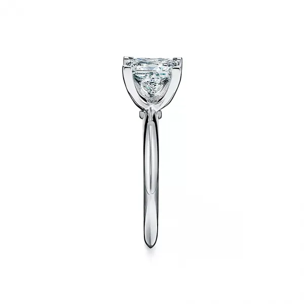 Princess-cut Diamond Engagement Ring in Platinum