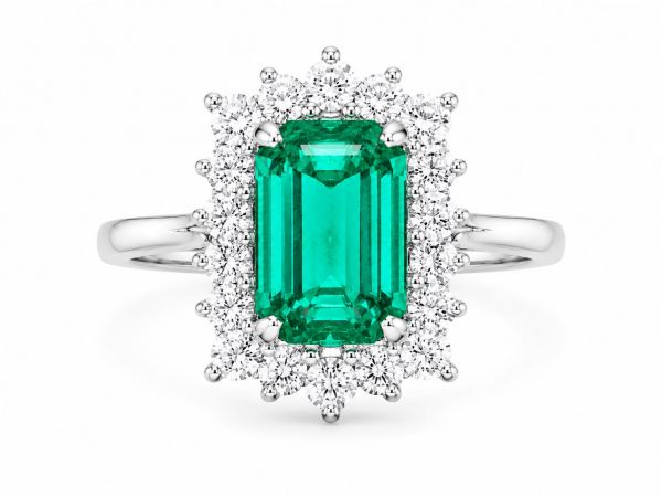 Natural Emerald and diamond ring 18k gold ID:45